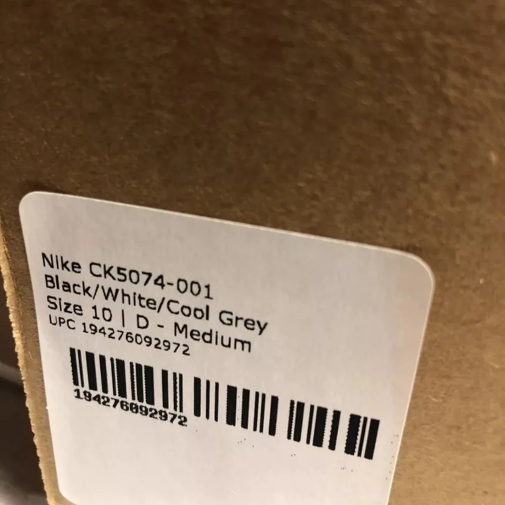 Nike men’s renew